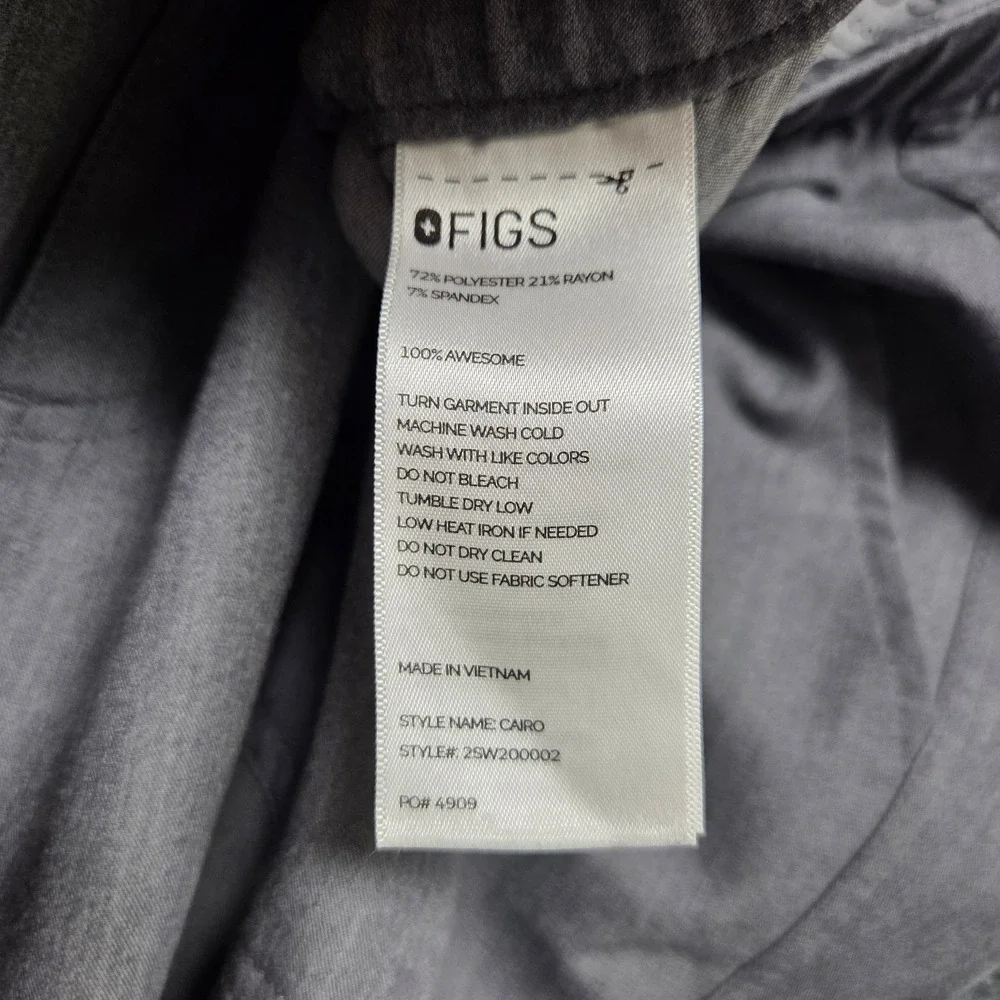 FIGS Scrub Set Mens 3XL Gray Chisec Three-Pocket Top & Cairo Cargo Pants